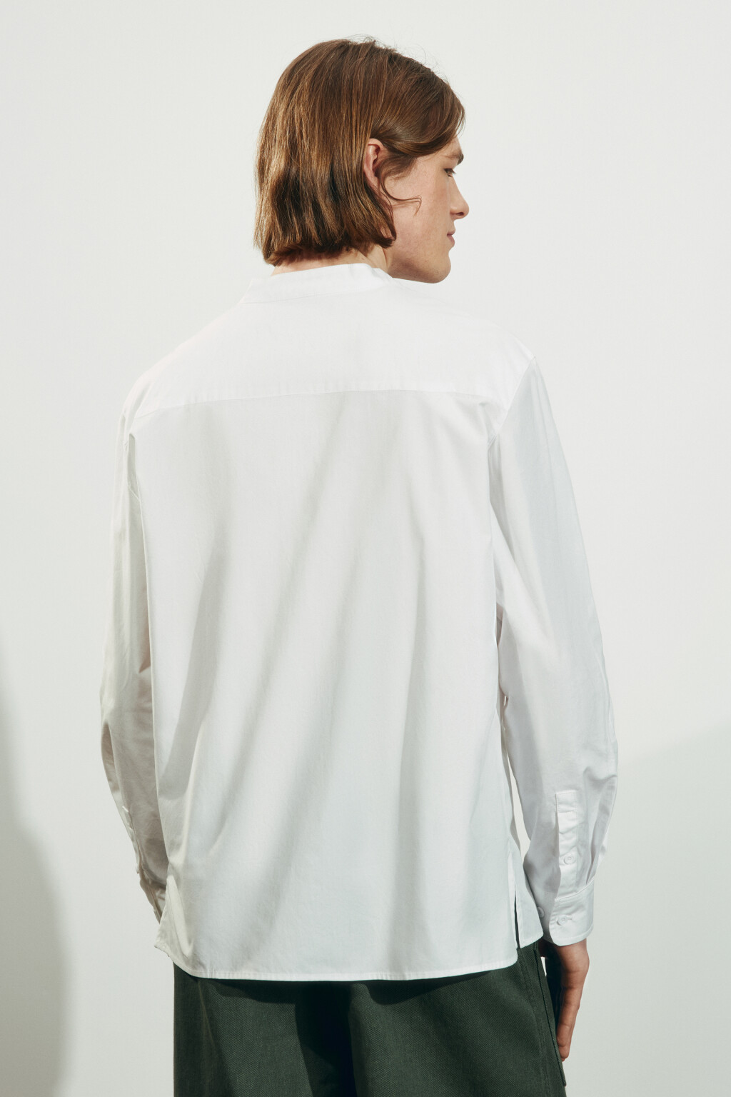 Рубашка хлопковая прямая с воротником-стойкой - цвет белый - 4