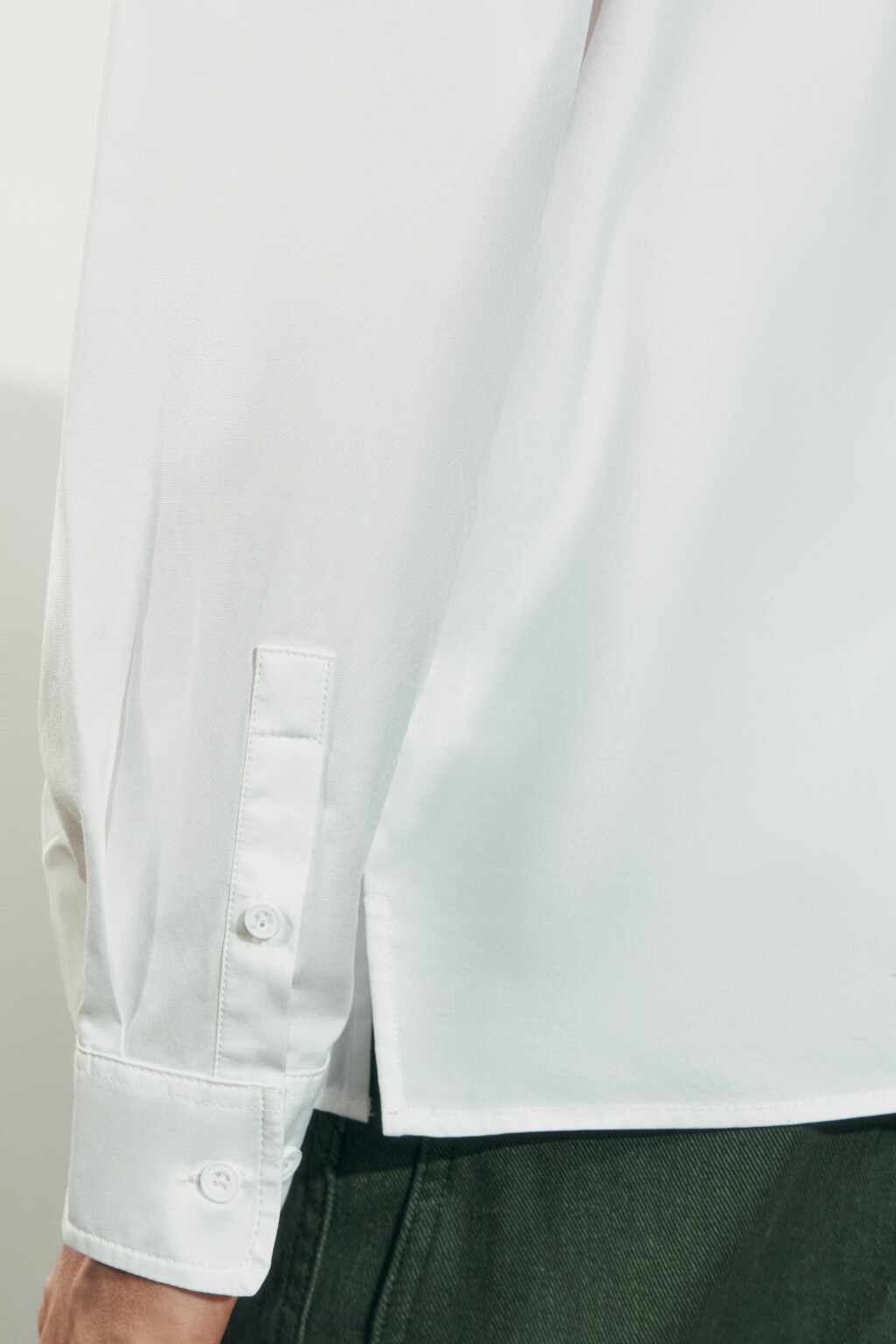 Рубашка хлопковая прямая с воротником-стойкой - цвет белый - 7