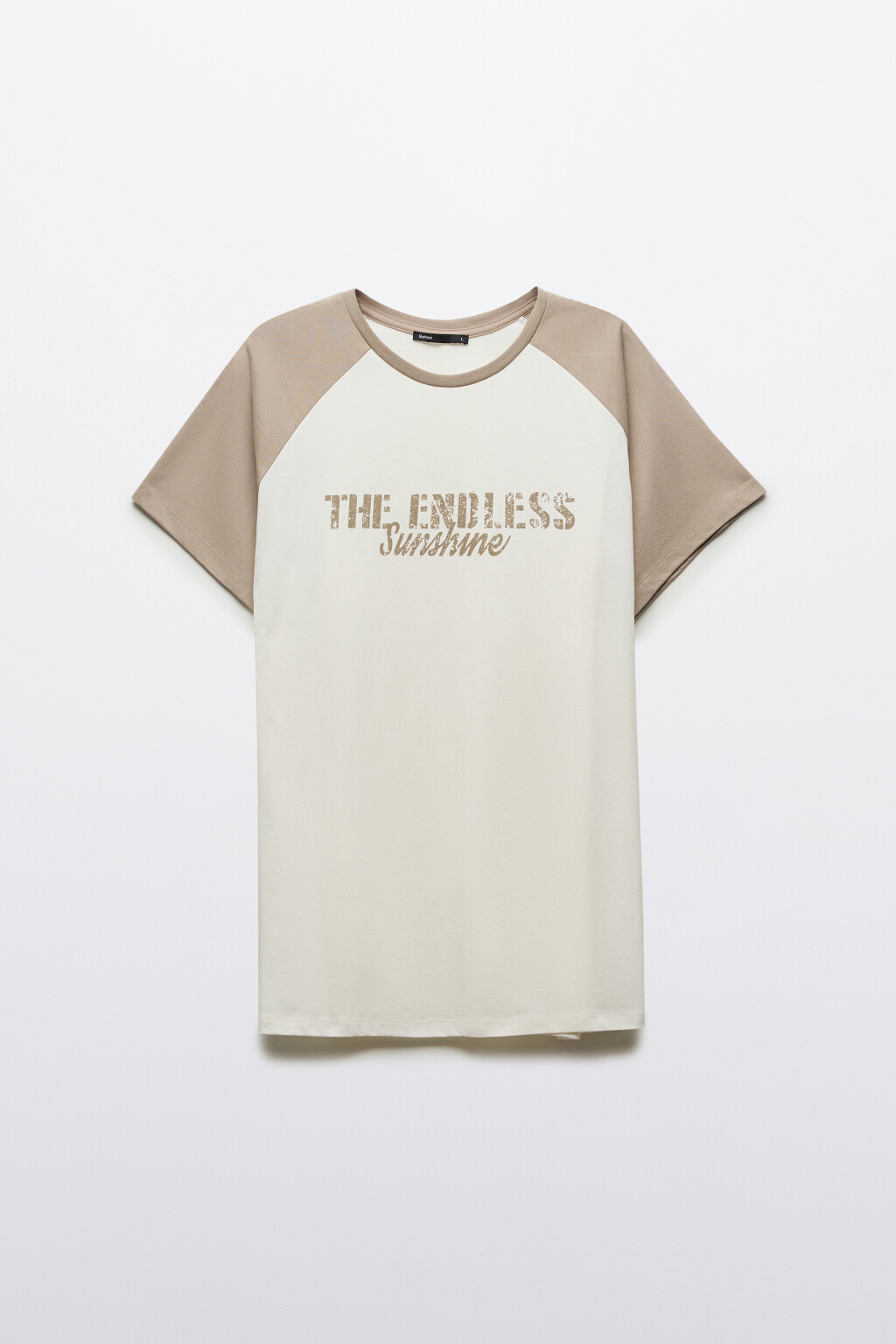 Футболка прямая с контрастными вставками и принтом - цвет бежевый - 7