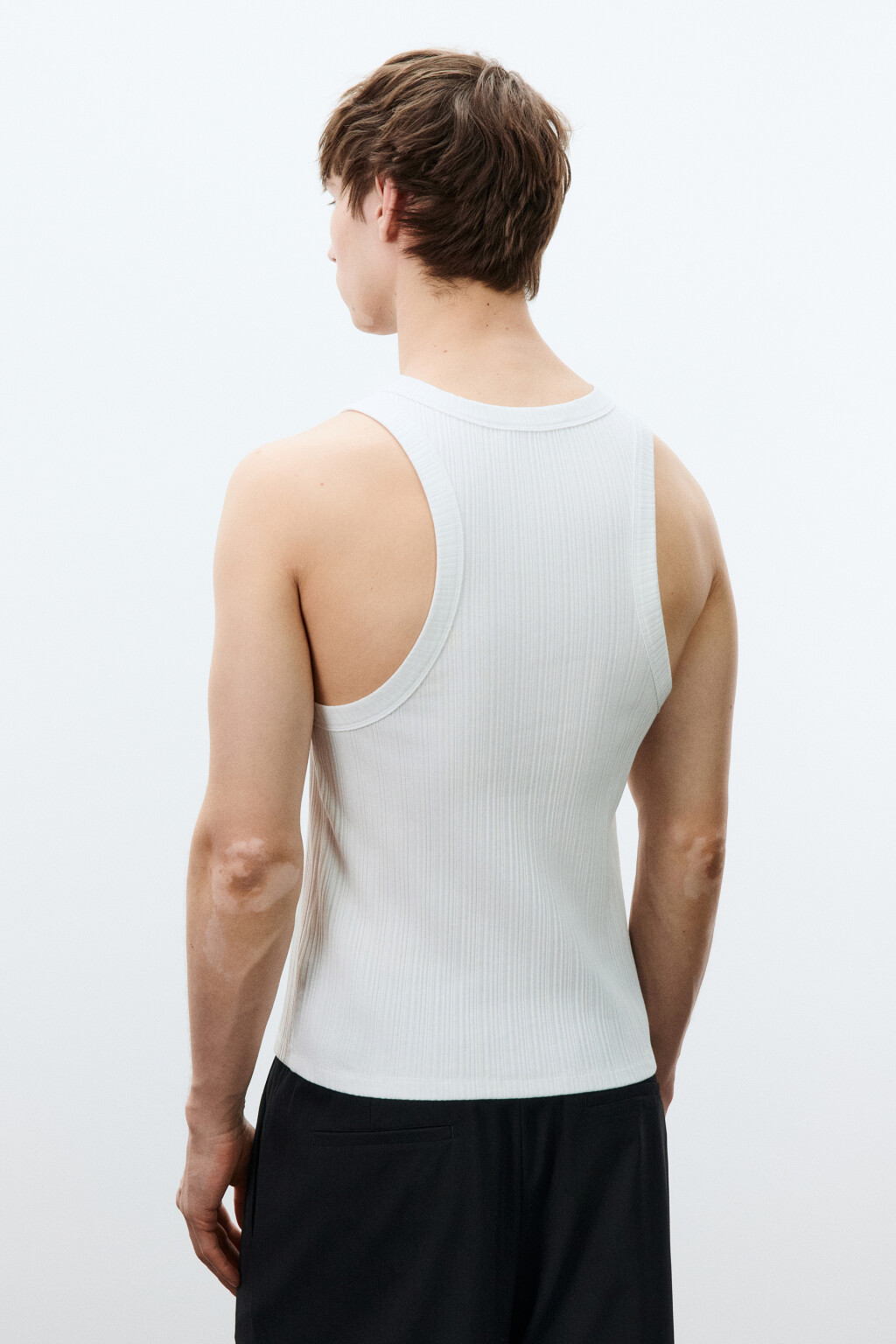 Майка-топ хлопковая приталенная в рубчик - цвет белый - 3