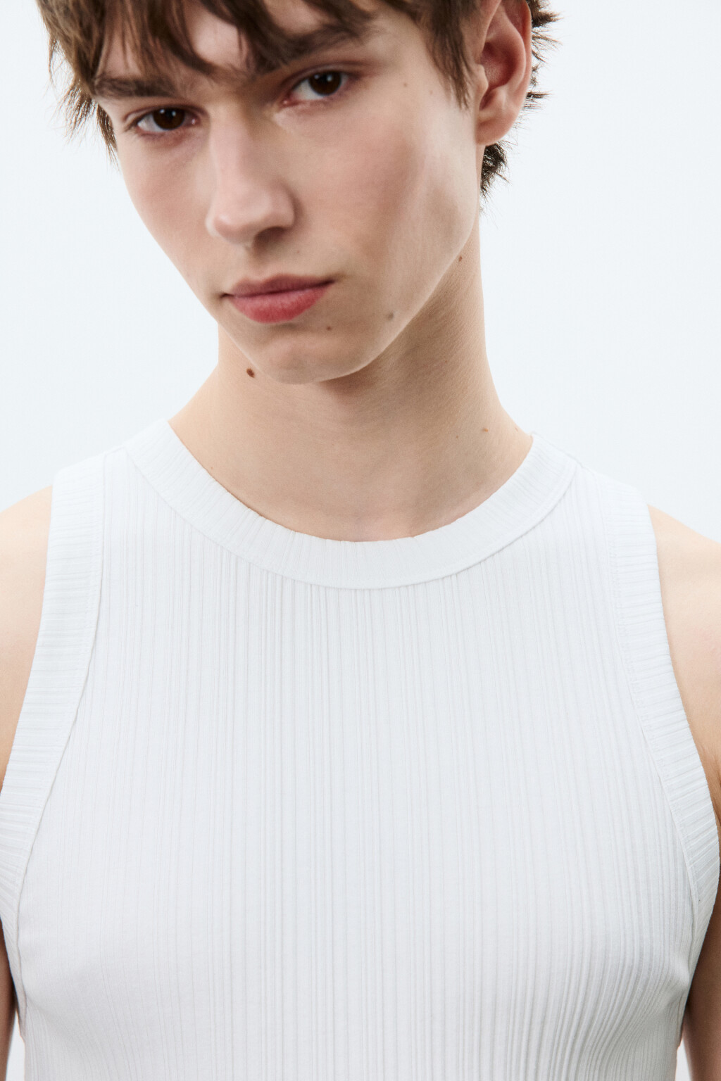 Майка-топ хлопковая приталенная в рубчик - цвет белый - 5