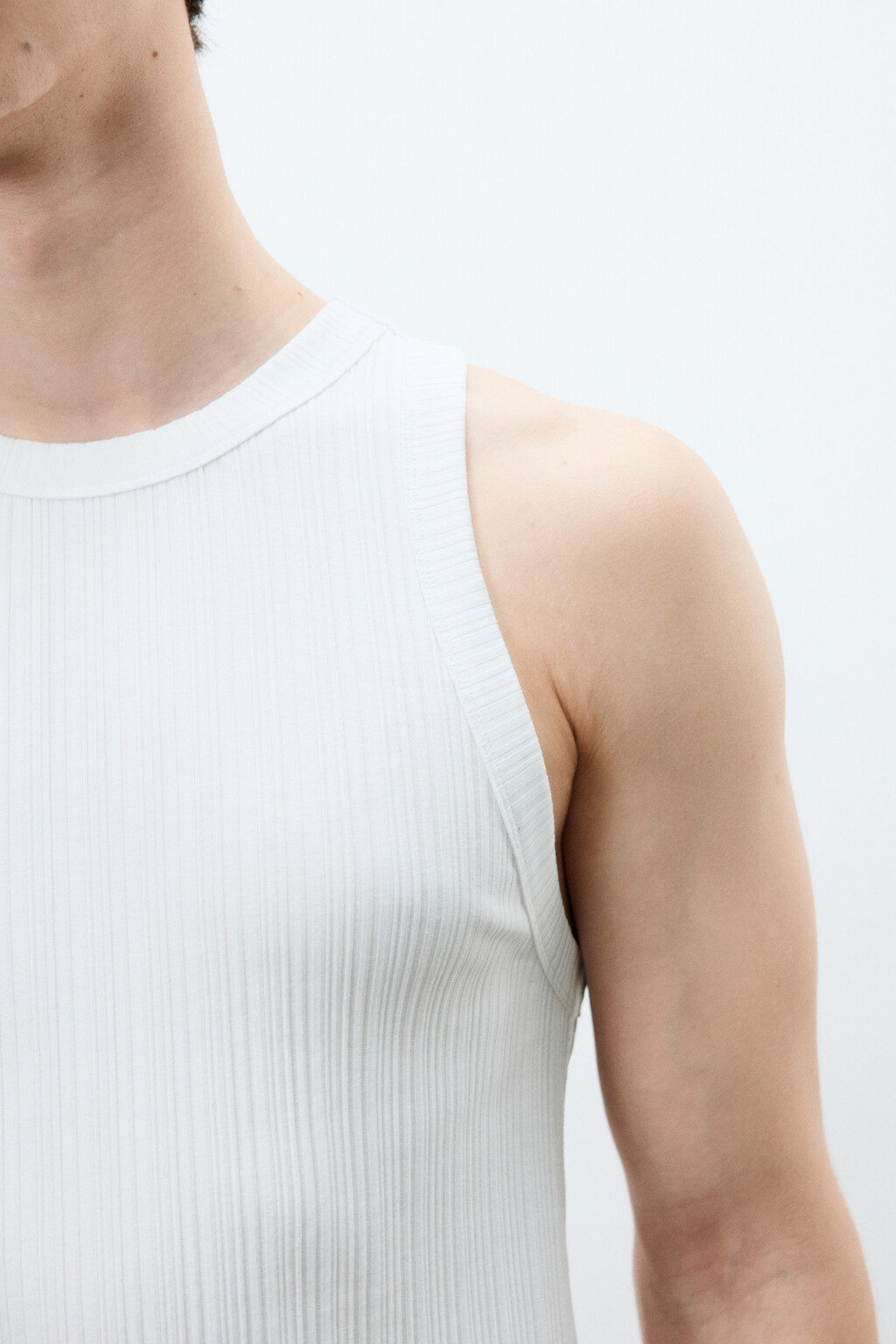 Майка-топ хлопковая приталенная в рубчик - цвет белый - 6