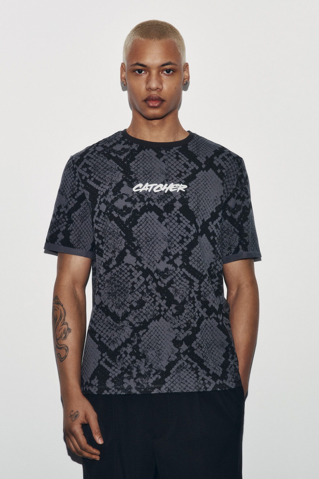 Футболка прямая с принтом - цвет черный - 2