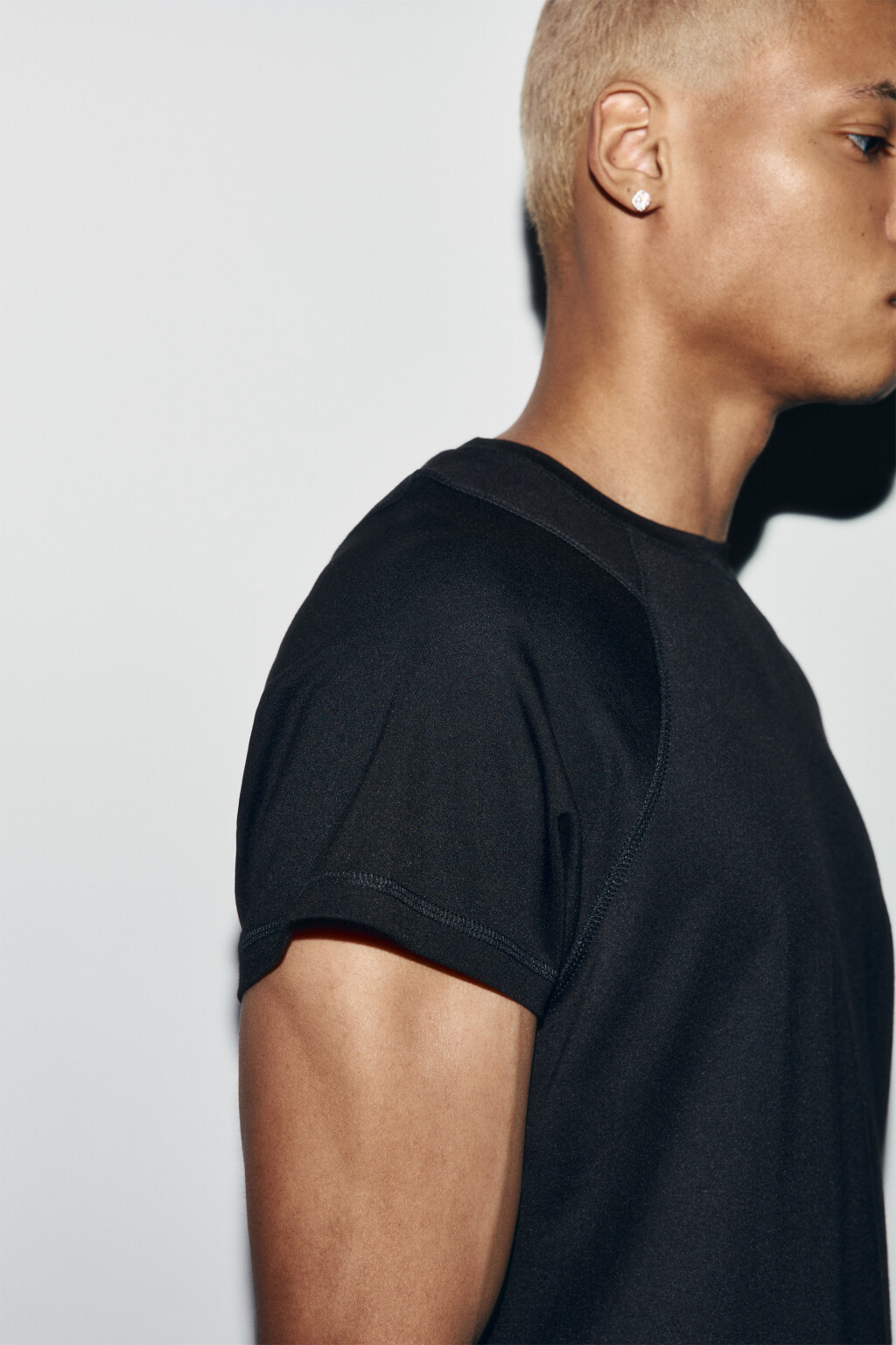 Футболка облегающая базовая с вискозой - цвет черный - 5