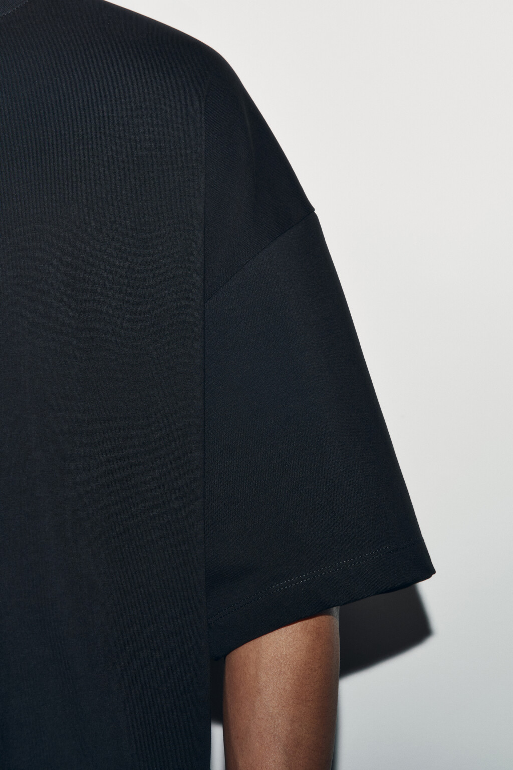 Футболка хлопковая оверсайз плотная - цвет черный - 6