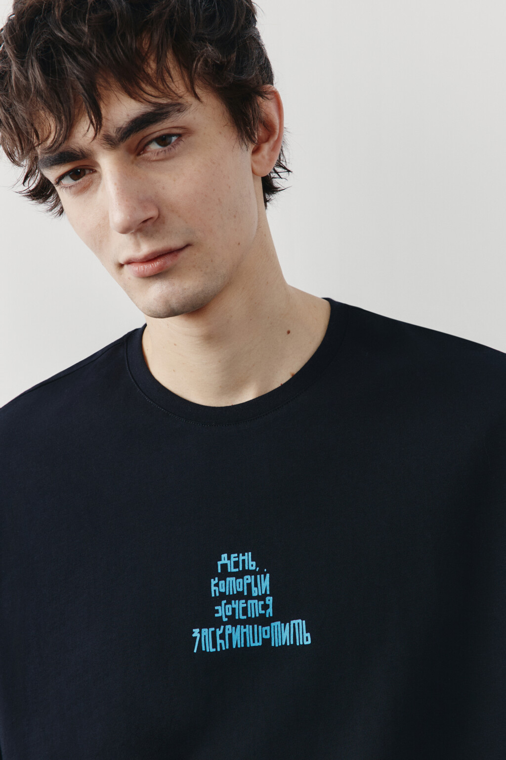 Футболка хлопковая с надписью - цвет черный - 6