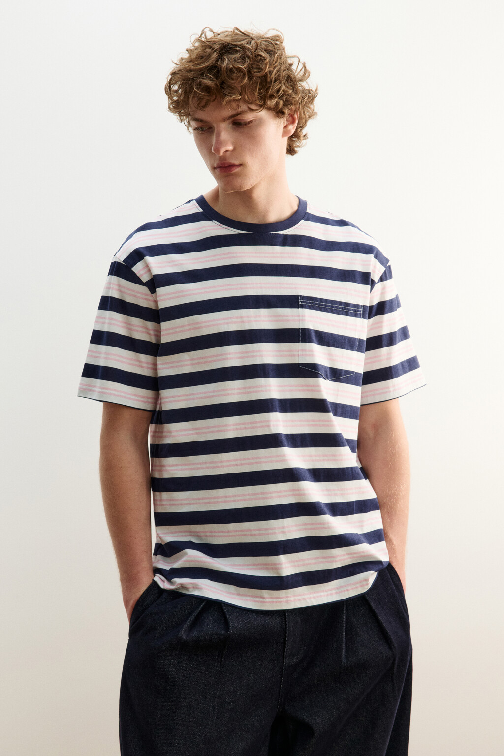 Футболка хлопковая в полоску с нагрудным карманом - цвет мультиколор - 3