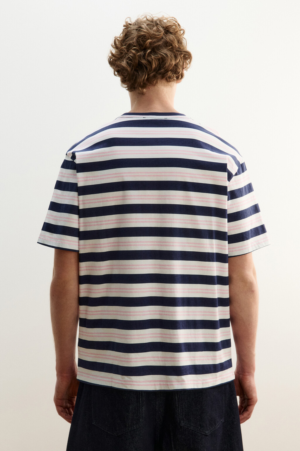 Футболка хлопковая в полоску с нагрудным карманом - цвет мультиколор - 4