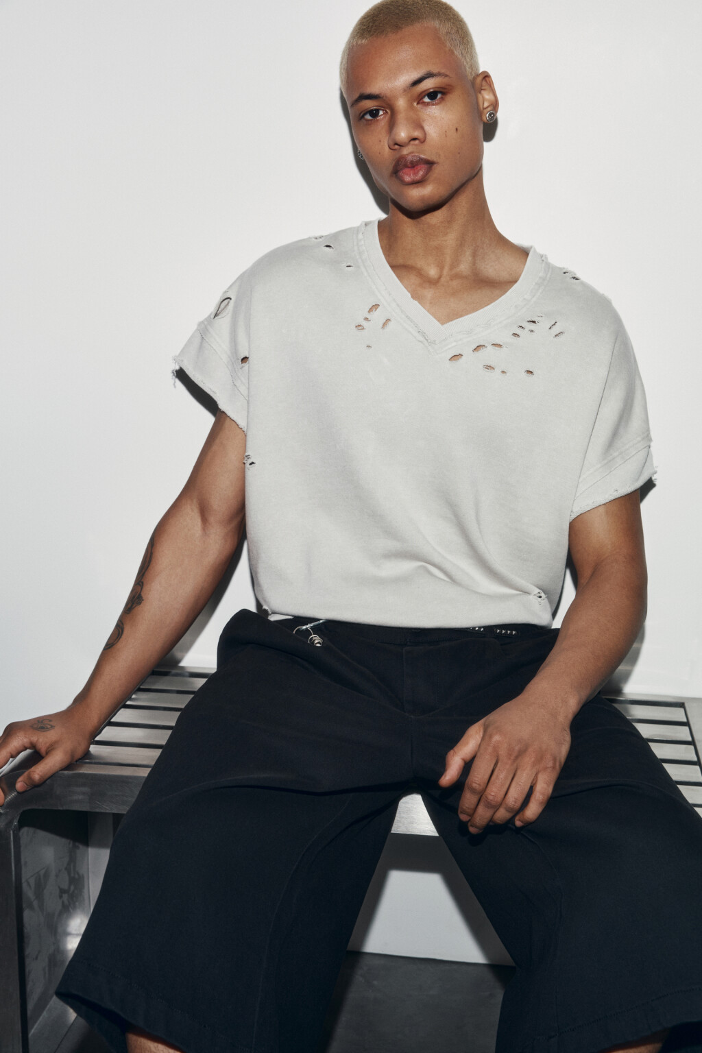 Футболка из футера рваная - цвет бежевый - 2