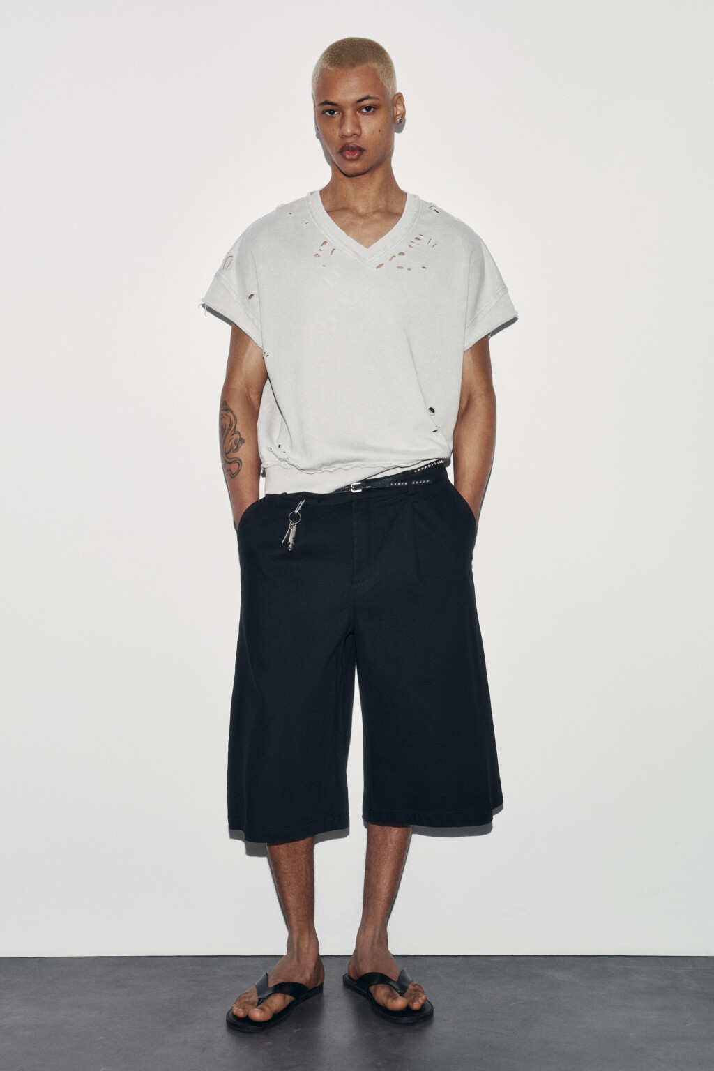 Футболка из футера рваная - цвет бежевый - 5