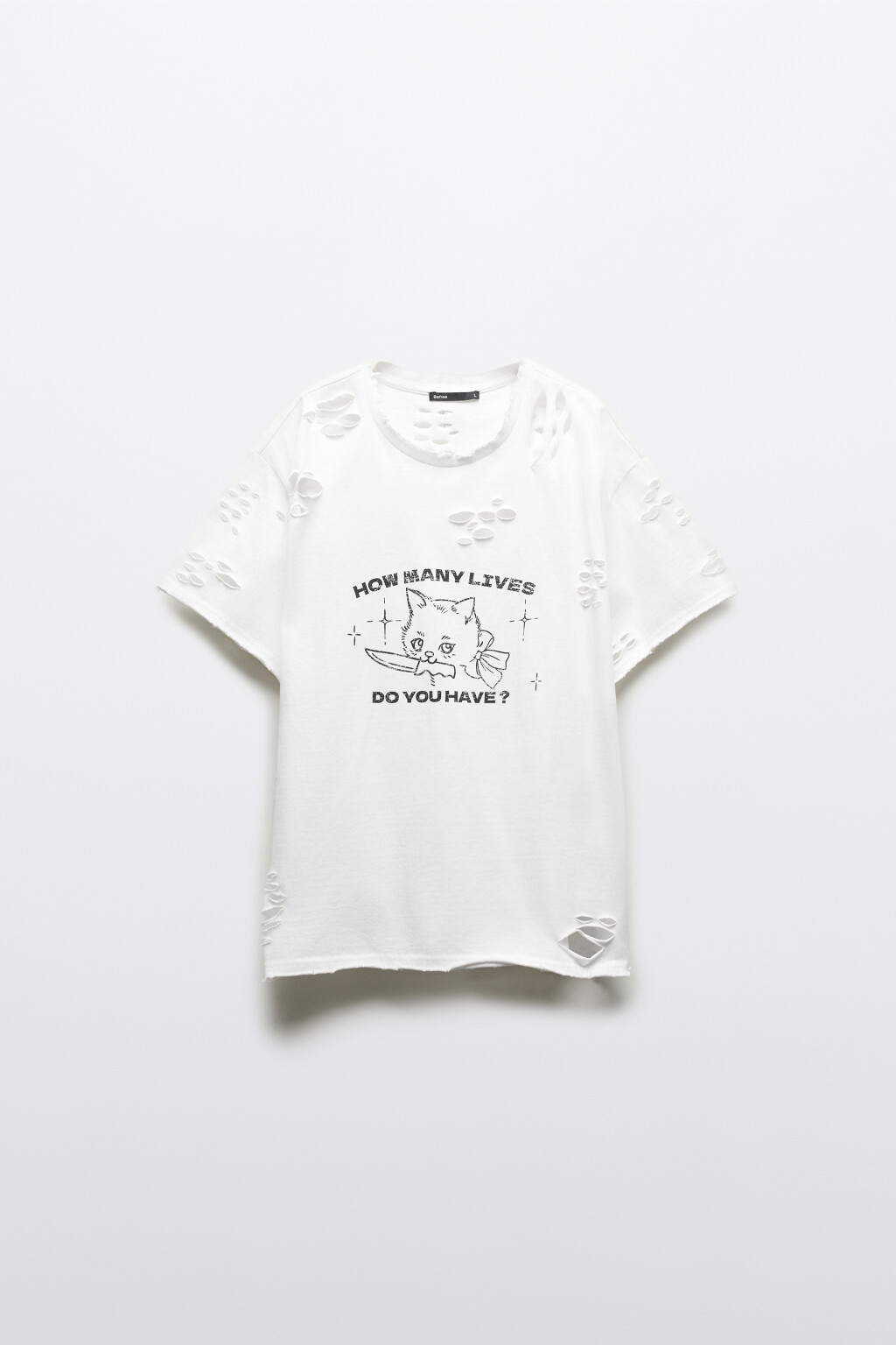 Футболка хлопковая рваная с принтом - цвет белый - 7