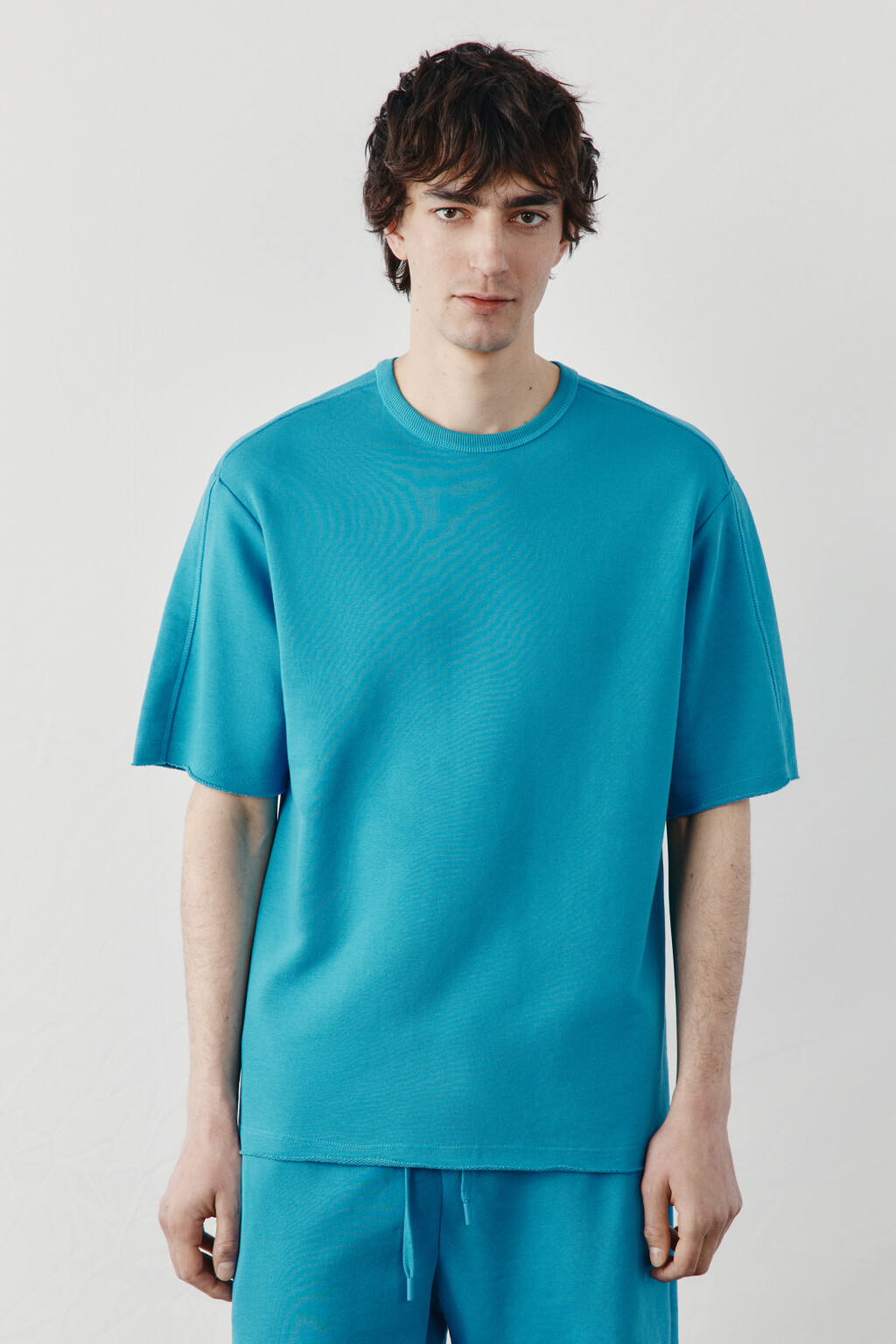 Футболка хлопковая оверсайз с необработанными краями - цвет голубой - 2