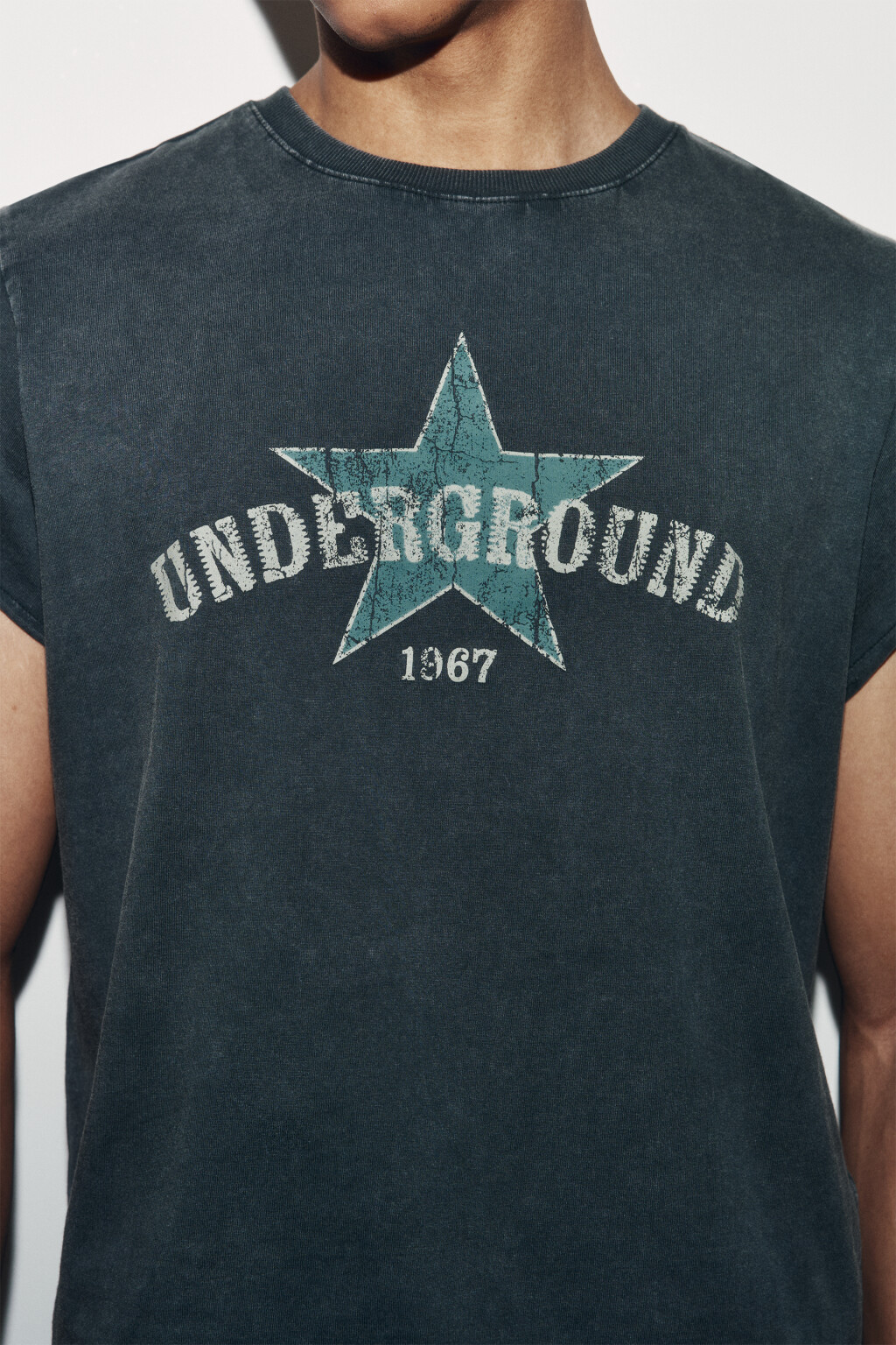 Футболка хлопковая с принтом - цвет зеленый - 6