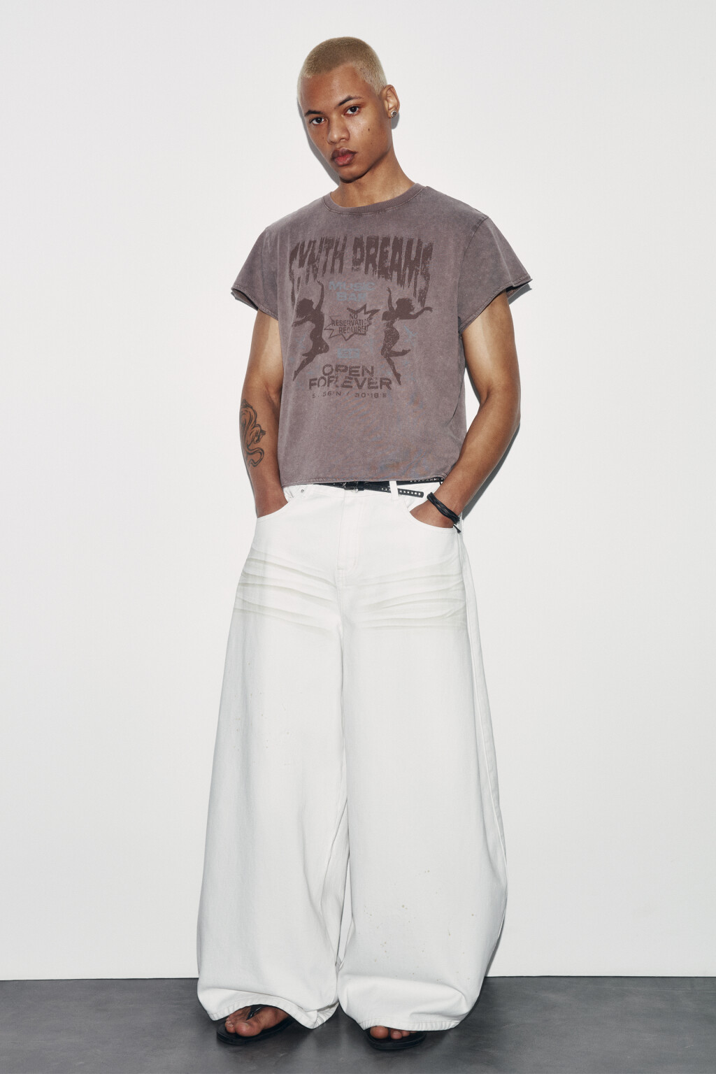 Футболка хлопковая с принтом - цвет коричневый - 4