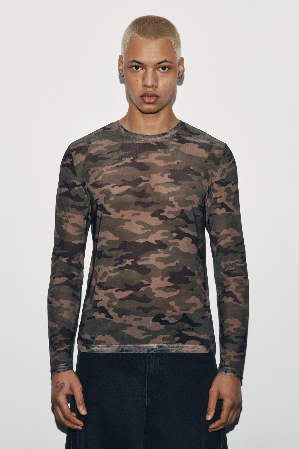Лонгслив облегающий сетчатый с принтом хаки - цвет мультиколор - 2