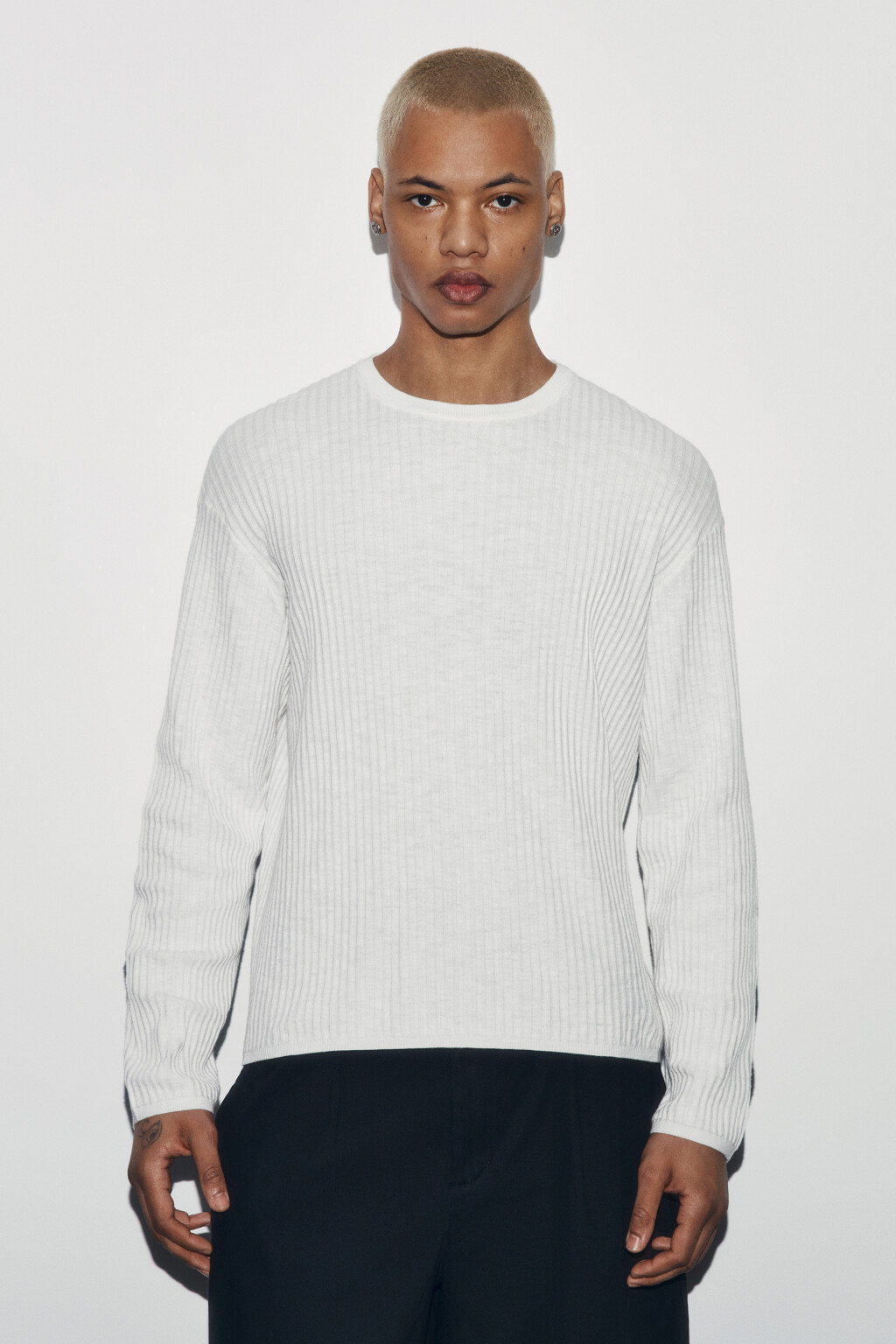 Лонгслив хлопковый вязаный прямой - цвет белый - 4