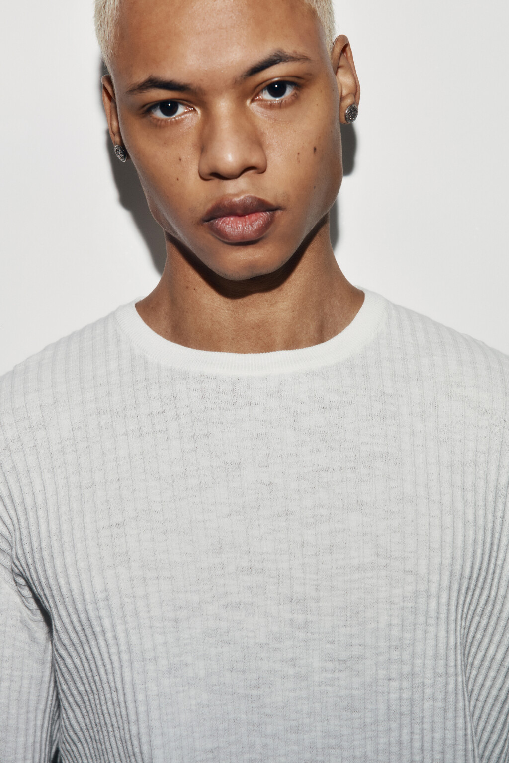 Лонгслив хлопковый вязаный прямой - цвет белый - 7