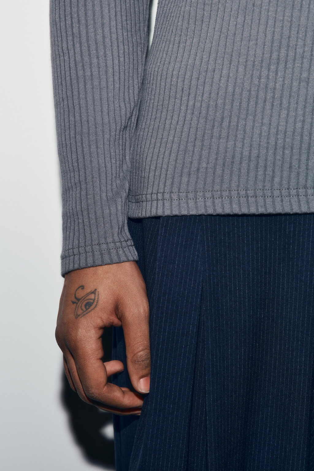 Лонгслив хенли облегающий в рубчик - цвет серый - 6