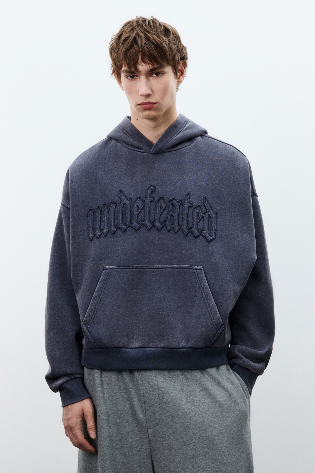Худи из футера с капюшоном и вышивкой - цвет синий - 2