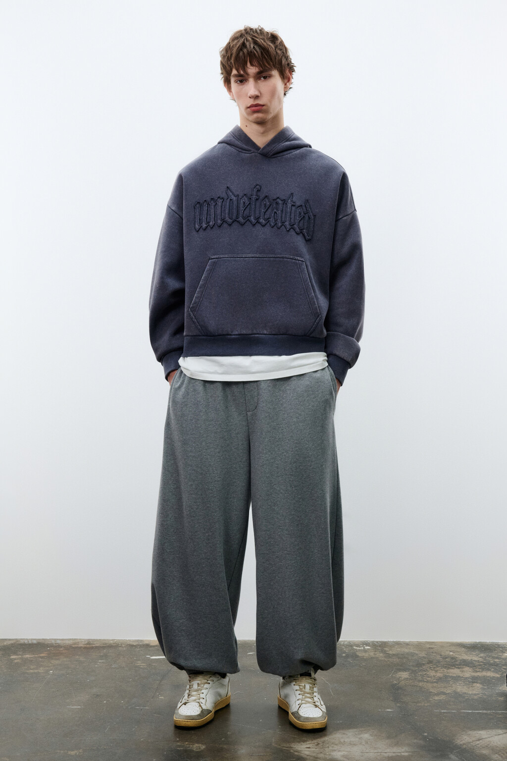 Худи из футера с капюшоном и вышивкой - цвет синий - 4