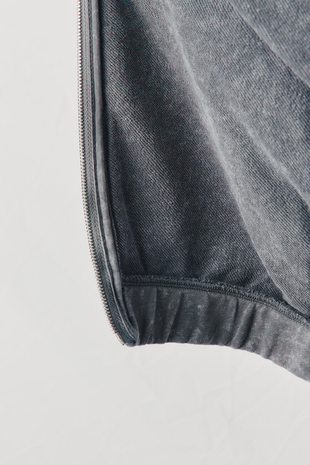 Толстовка на молнии из футера вареная - цвет серый - 8