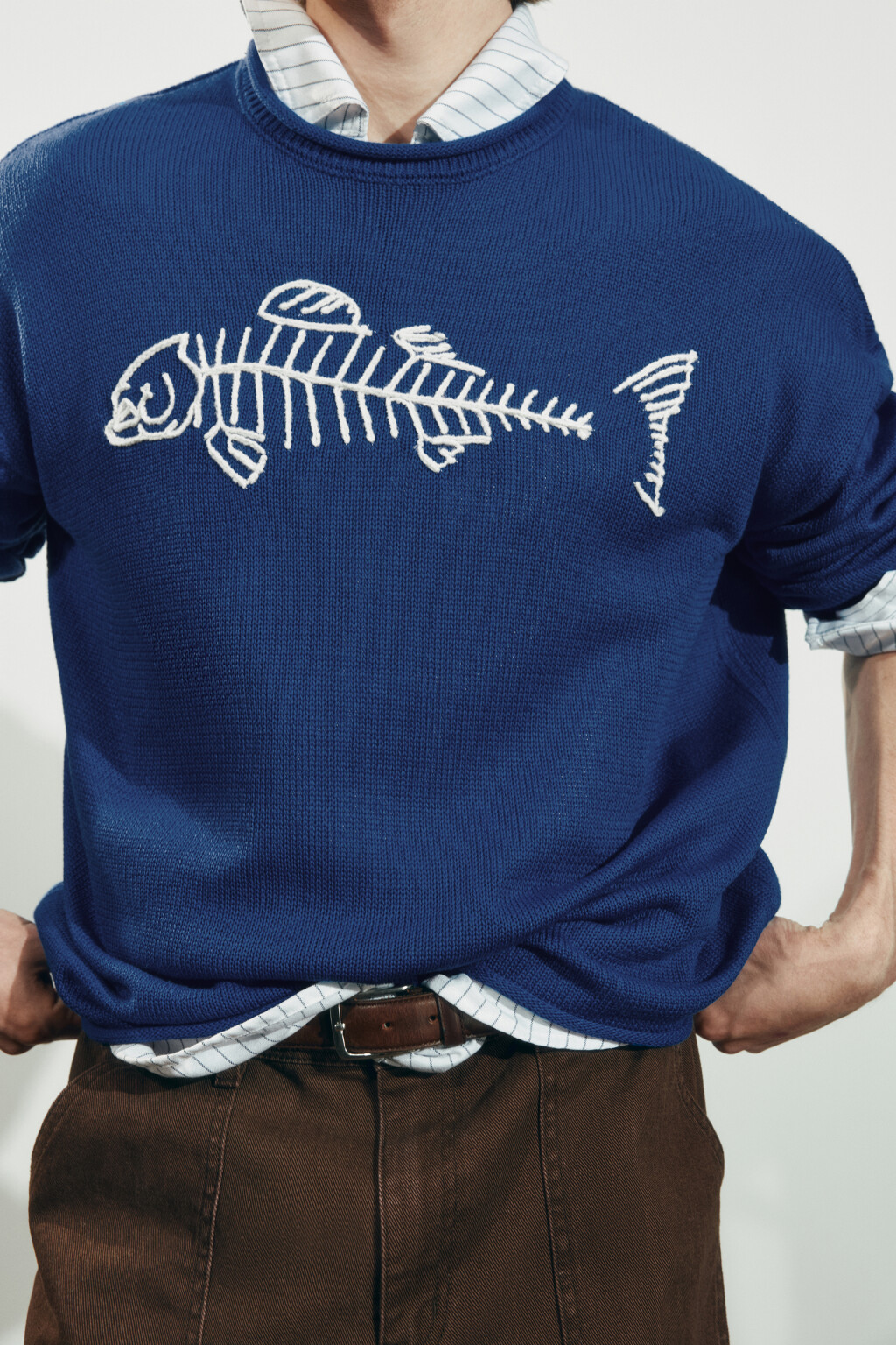 Джемпер вязаный с вышивкой - цвет синий - 1