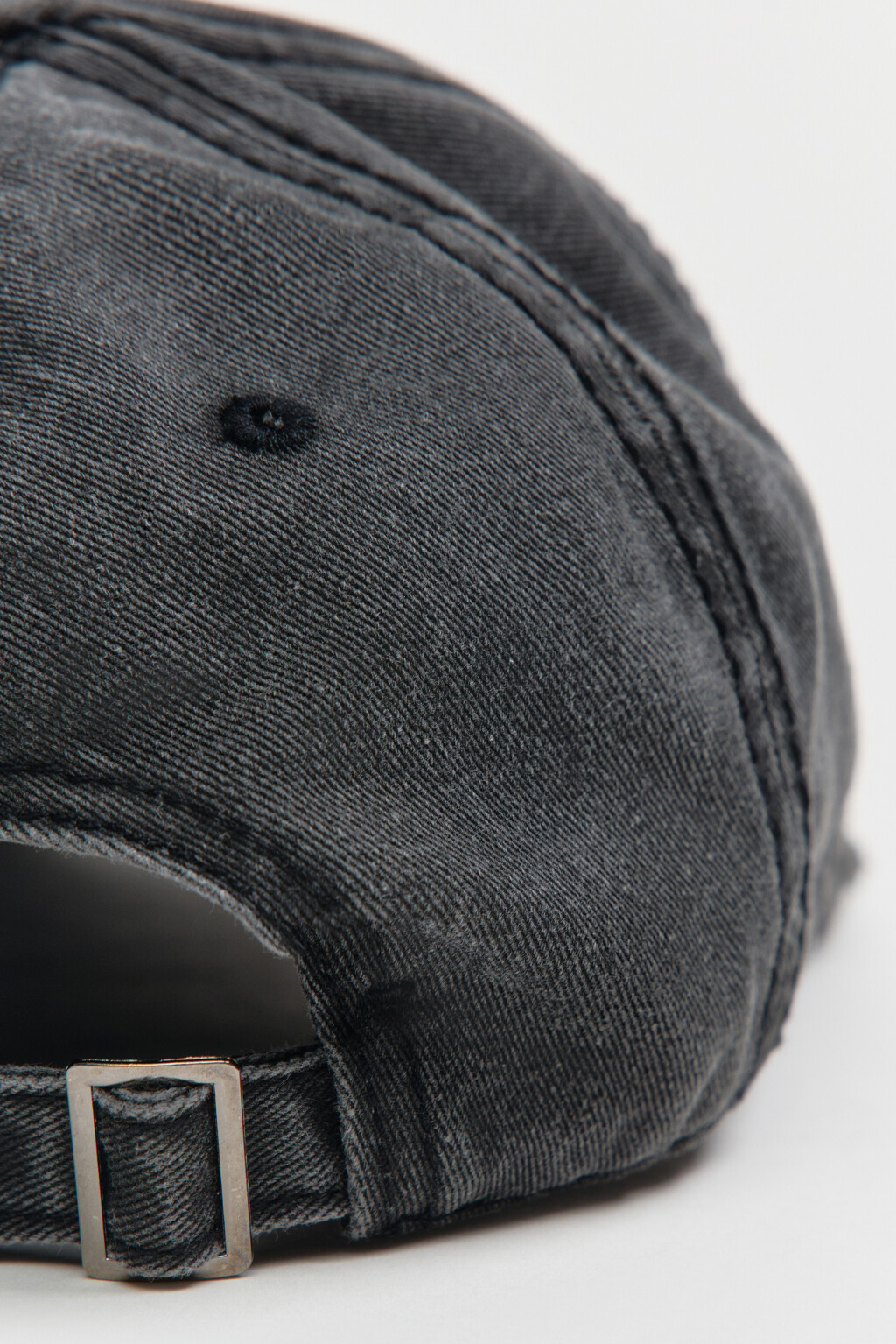 Кепка хлопковая рваная - цвет черный - 4