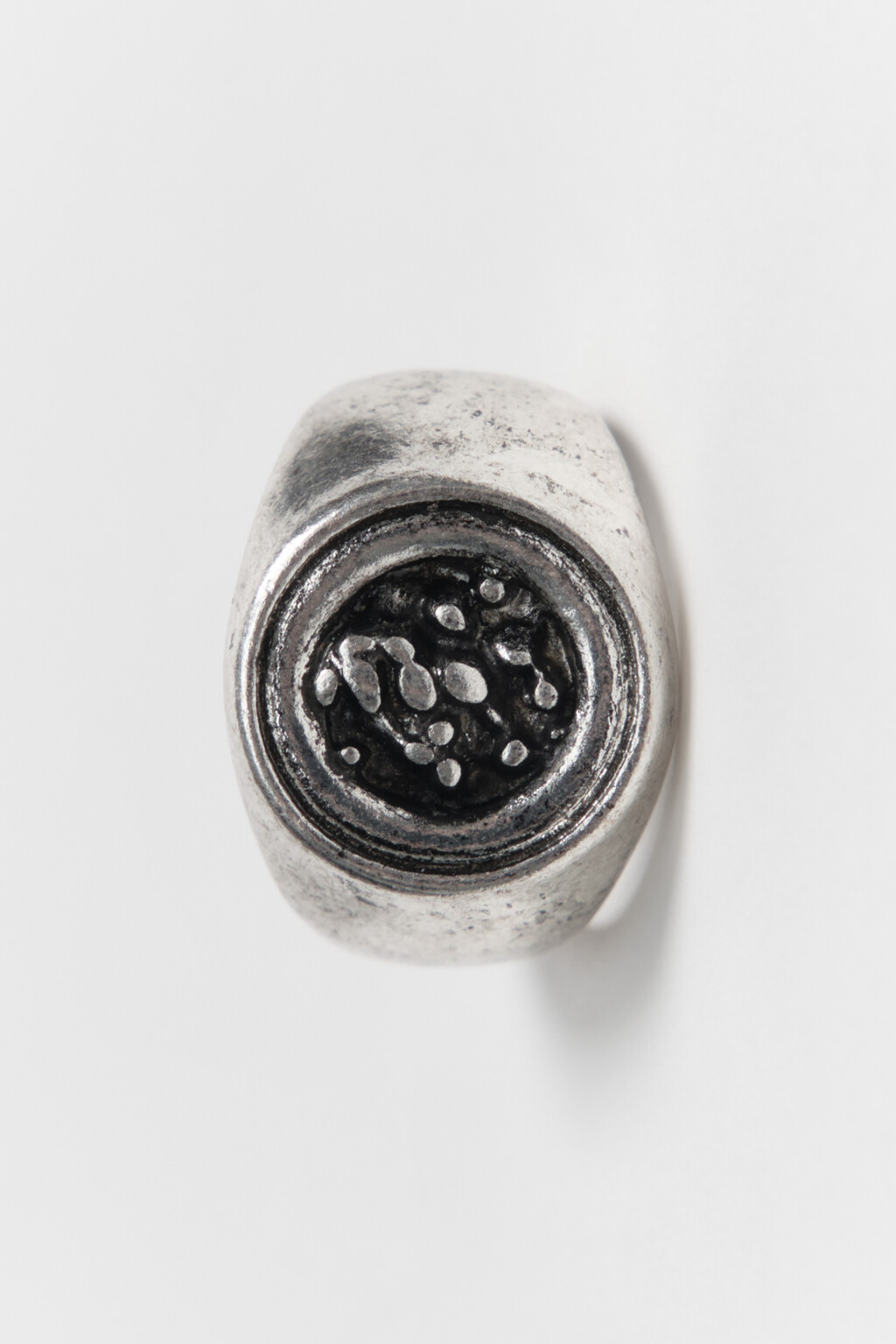 Кольцо-печатка потертое - цвет серый - 3