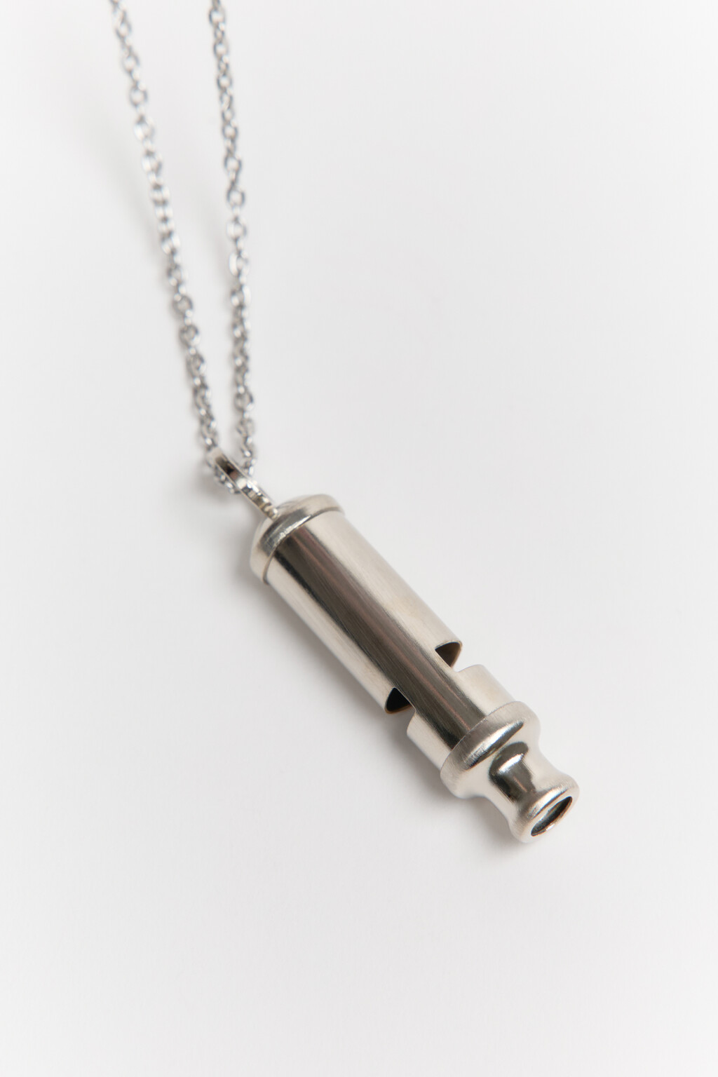 Колье-цепочка с подвеской-свистком - цвет серый - 3