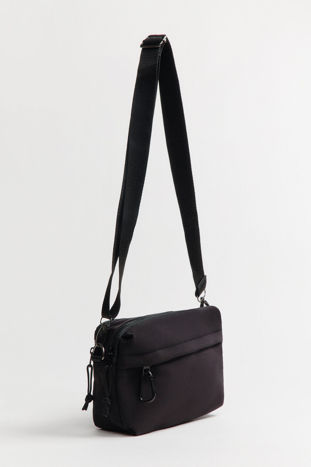 Сумка через плечо с карабином - цвет черный - 2