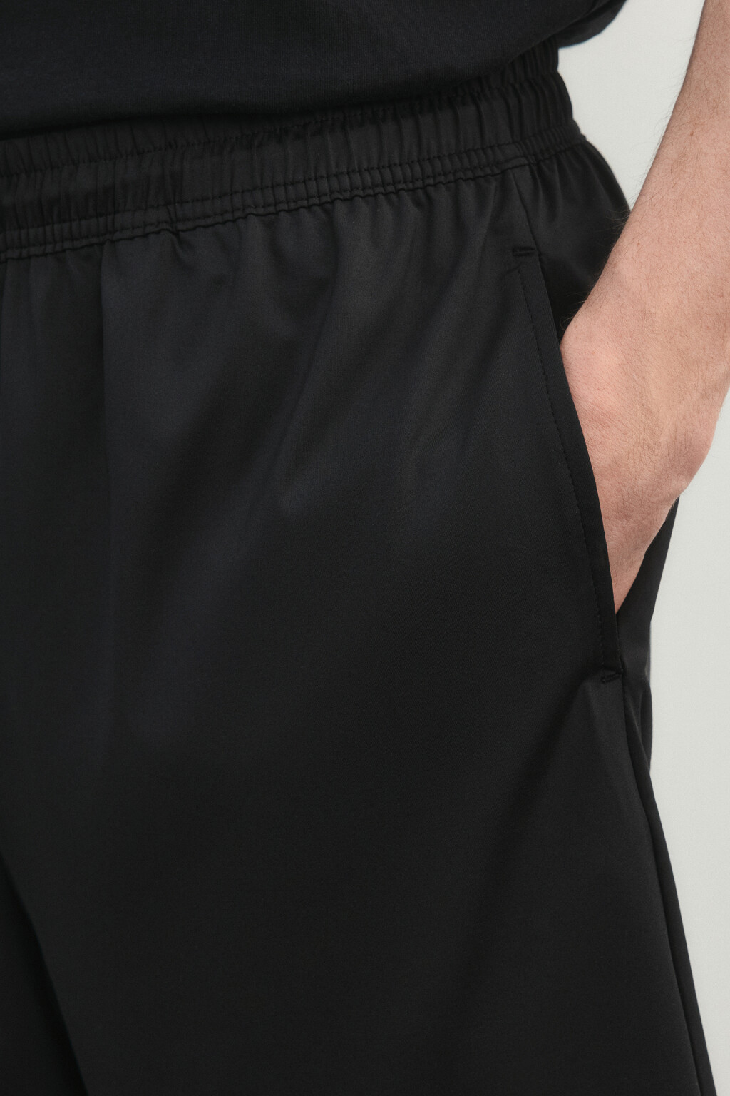 Шорты спортивные на завязках с низкой посадкой - цвет черный - 7
