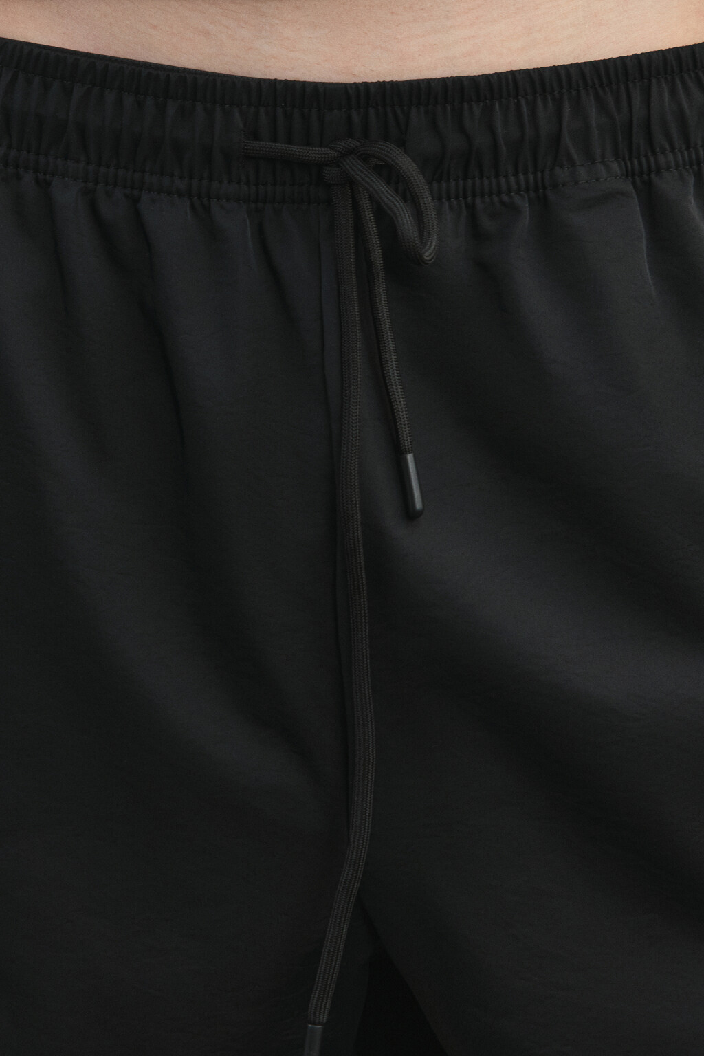 Шорты спортивные на завязках с низкой посадкой и принтом - цвет черный - 6