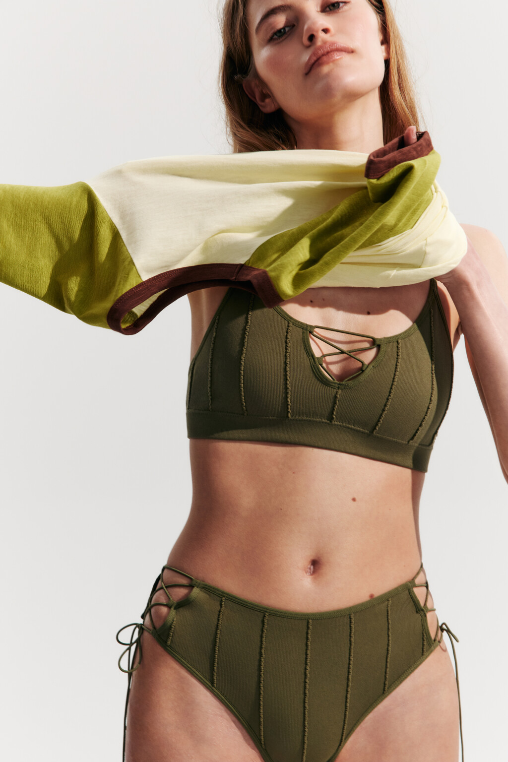 Трусы-танга купальные со средней посадкой и шнуровкой - цвет зеленый - 1