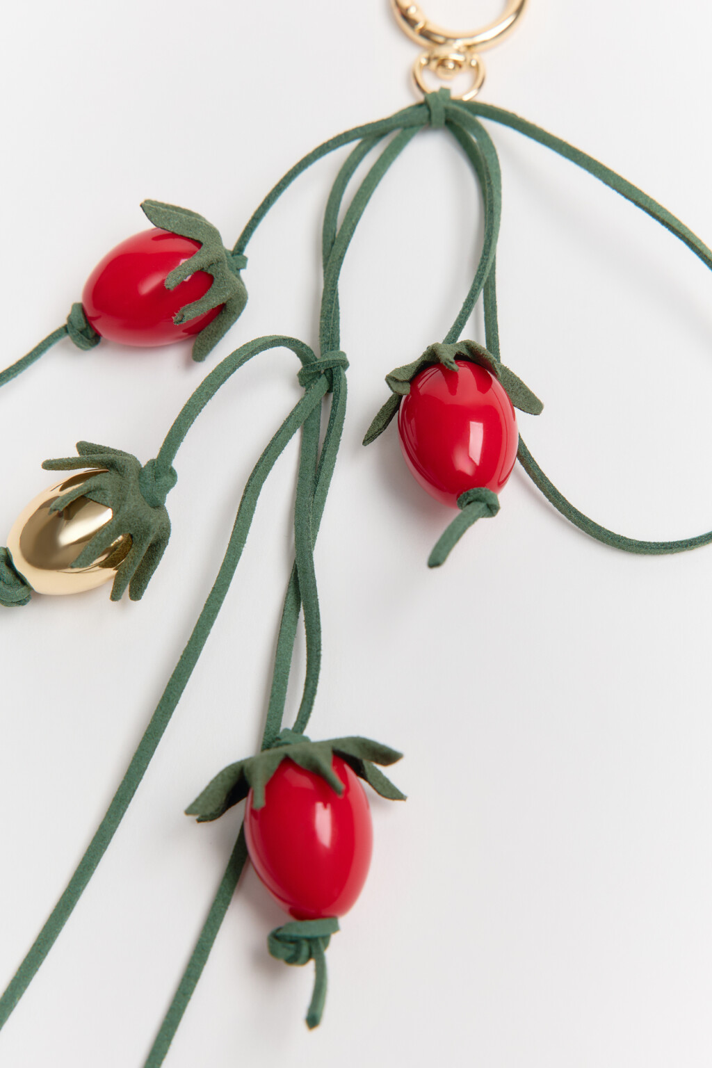 Брелок-обвес с ягодками - цвет мультиколор - 2