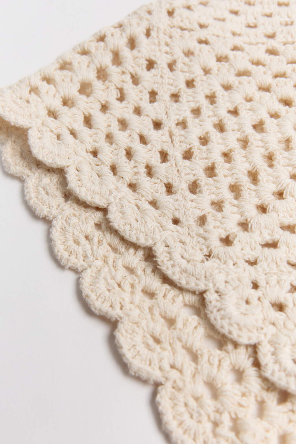 Косынка вязаная на завязках - цвет молочный - 2