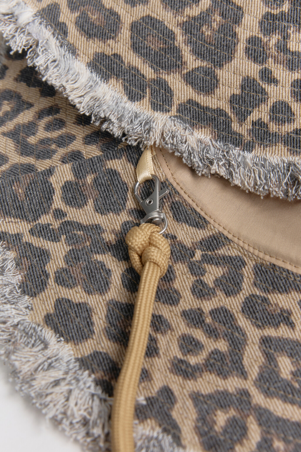 Панама хлопковая с леопардовым принтом и бахромой - цвет мультиколор - 3