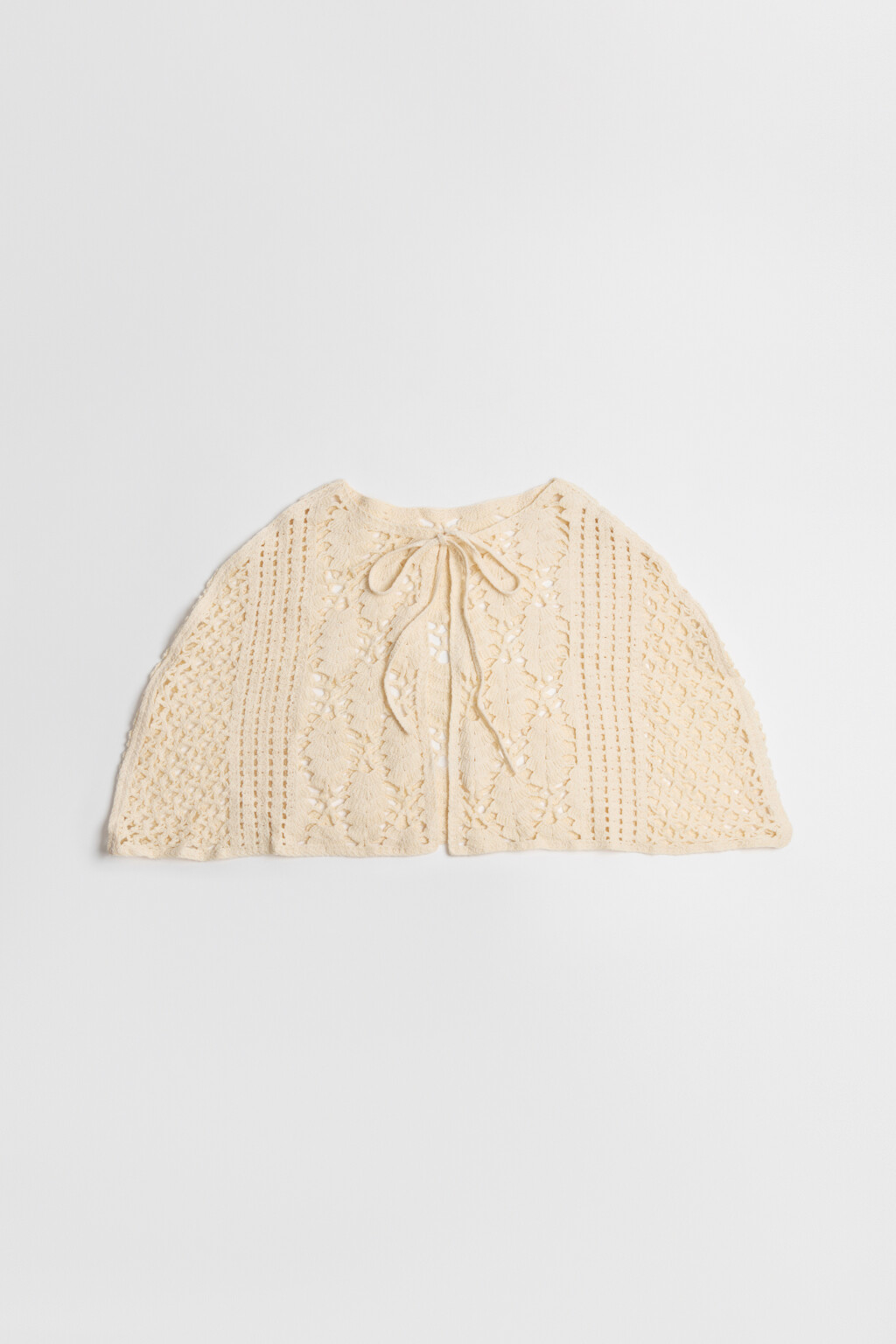 Кейп вязаный ажурный на завязках - цвет молочный - 1