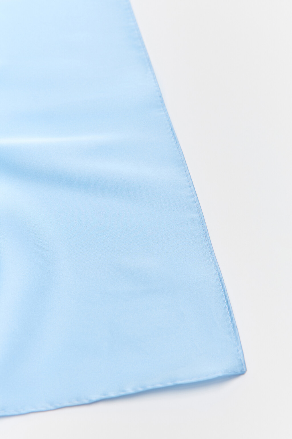 Платок атласный - цвет голубой - 2