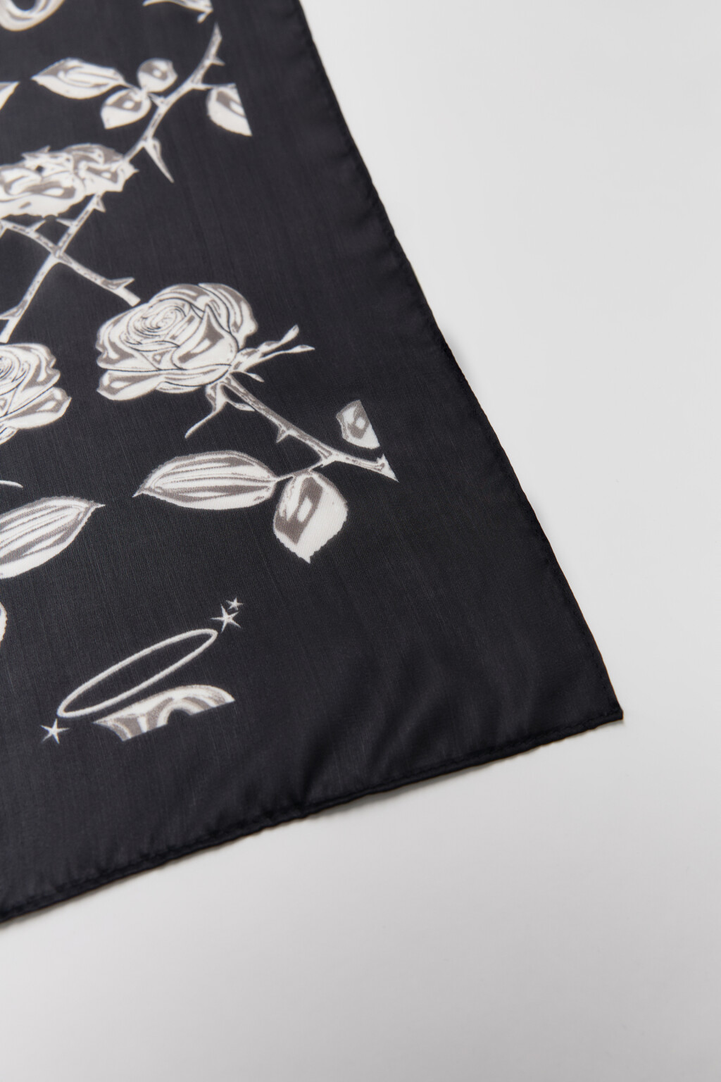 Платок атласный с принтом - цвет мультиколор - 4