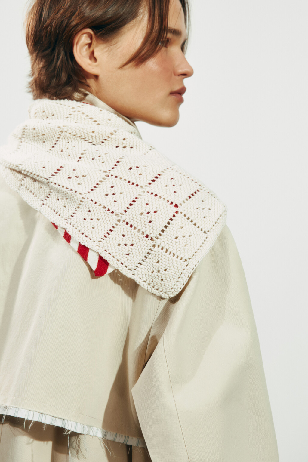 Косынка вязаная ажурная - цвет молочный - 2