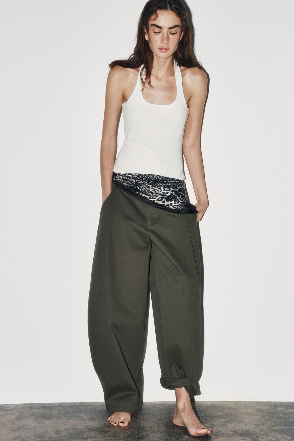 Платок с леопардовым принтом - цвет серый - 2