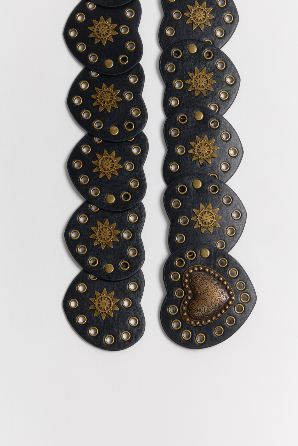 Ремень-пояс декоративный с кожаной фактурой и декором - цвет черный - 5