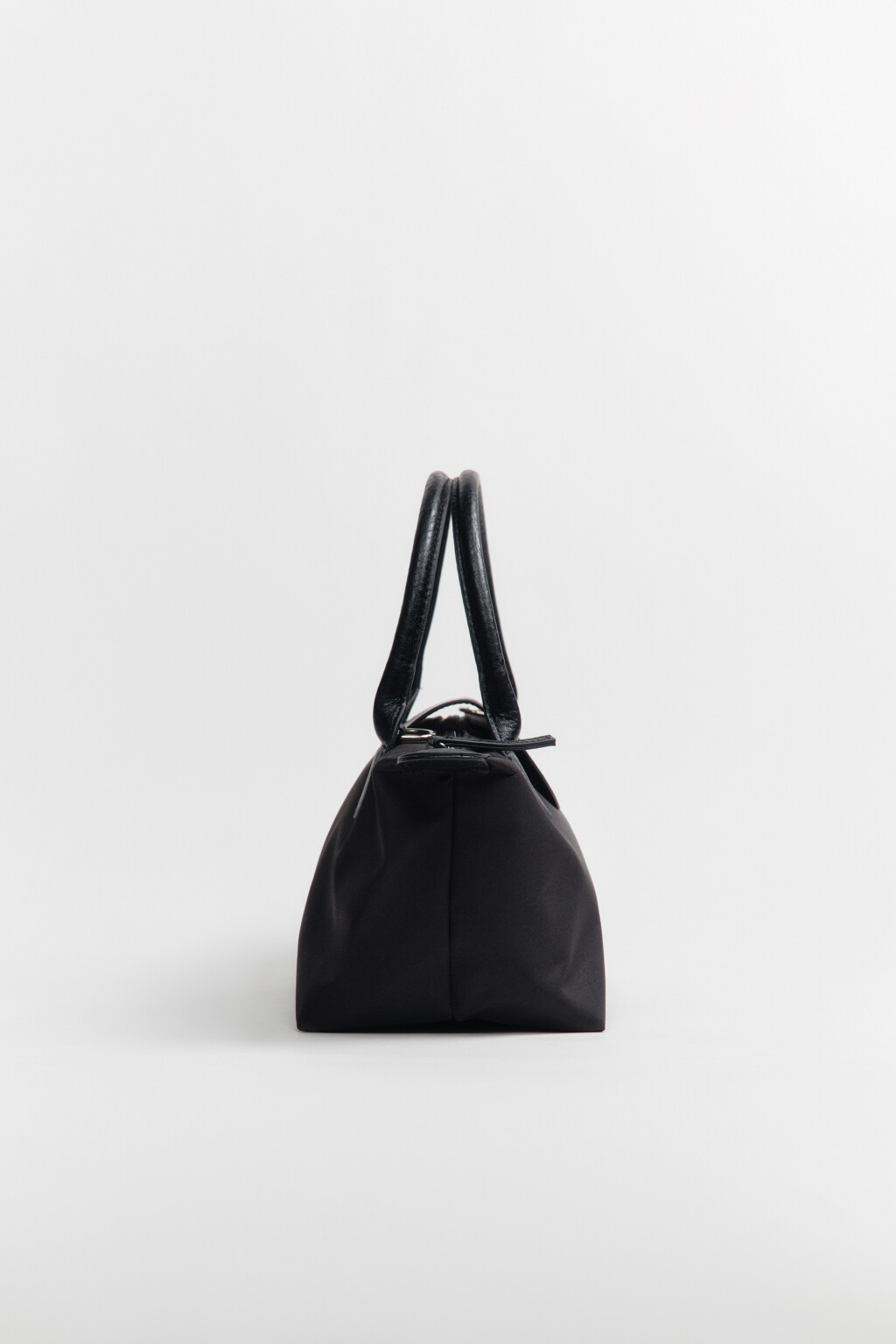 Сумка-кроссбоди текстильная с цветочным принтом - цвет черный - 5