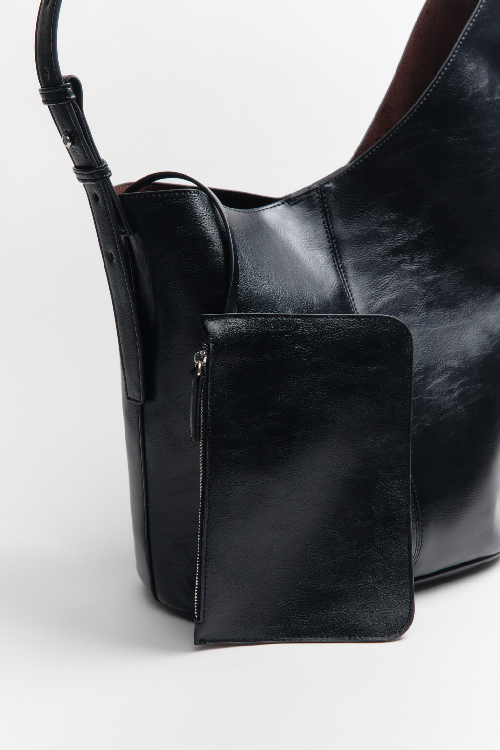 Сумка-шопер асимметричная из искусственной кожи - цвет черный - 8
