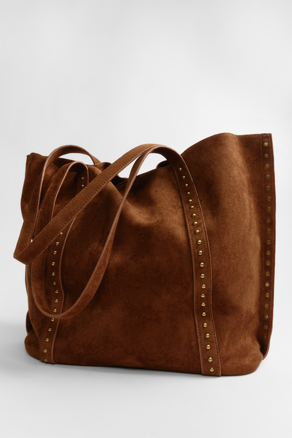 Сумка-шопер с замшевой фактурой и заклепками - цвет коричневый - 3