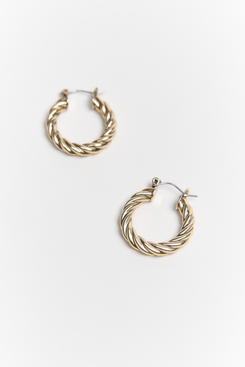 Серьги металлические в виде плетеного корда - цвет желтый - 1