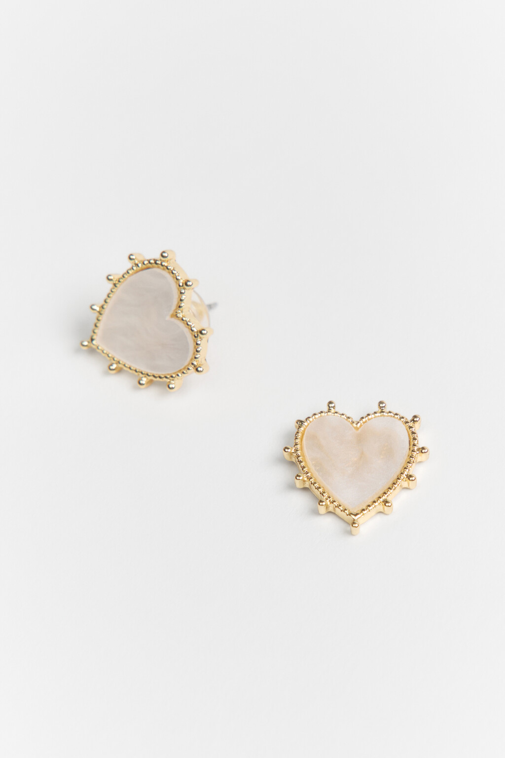 Серьги-гвоздики в виде сердец - цвет желтый - 1