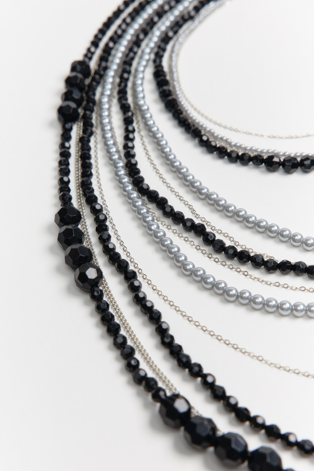 Колье-бусы многослойное - цвет черный - 3