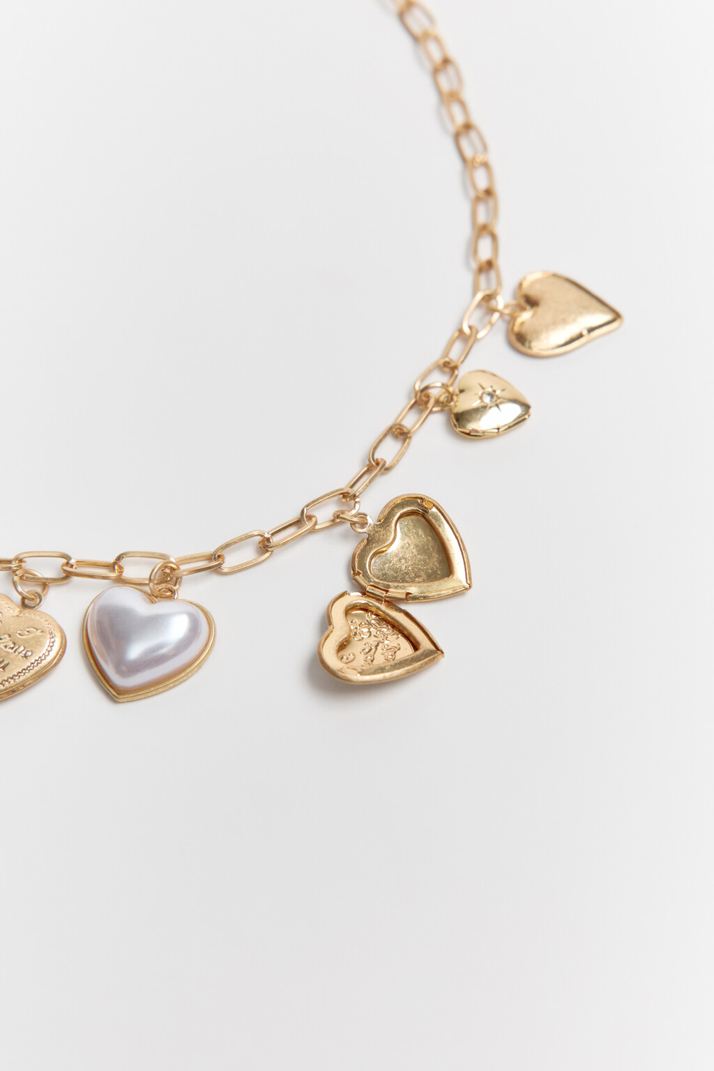 Колье-цепочка двухслойное золотистое с подвесками - цвет серый - 4