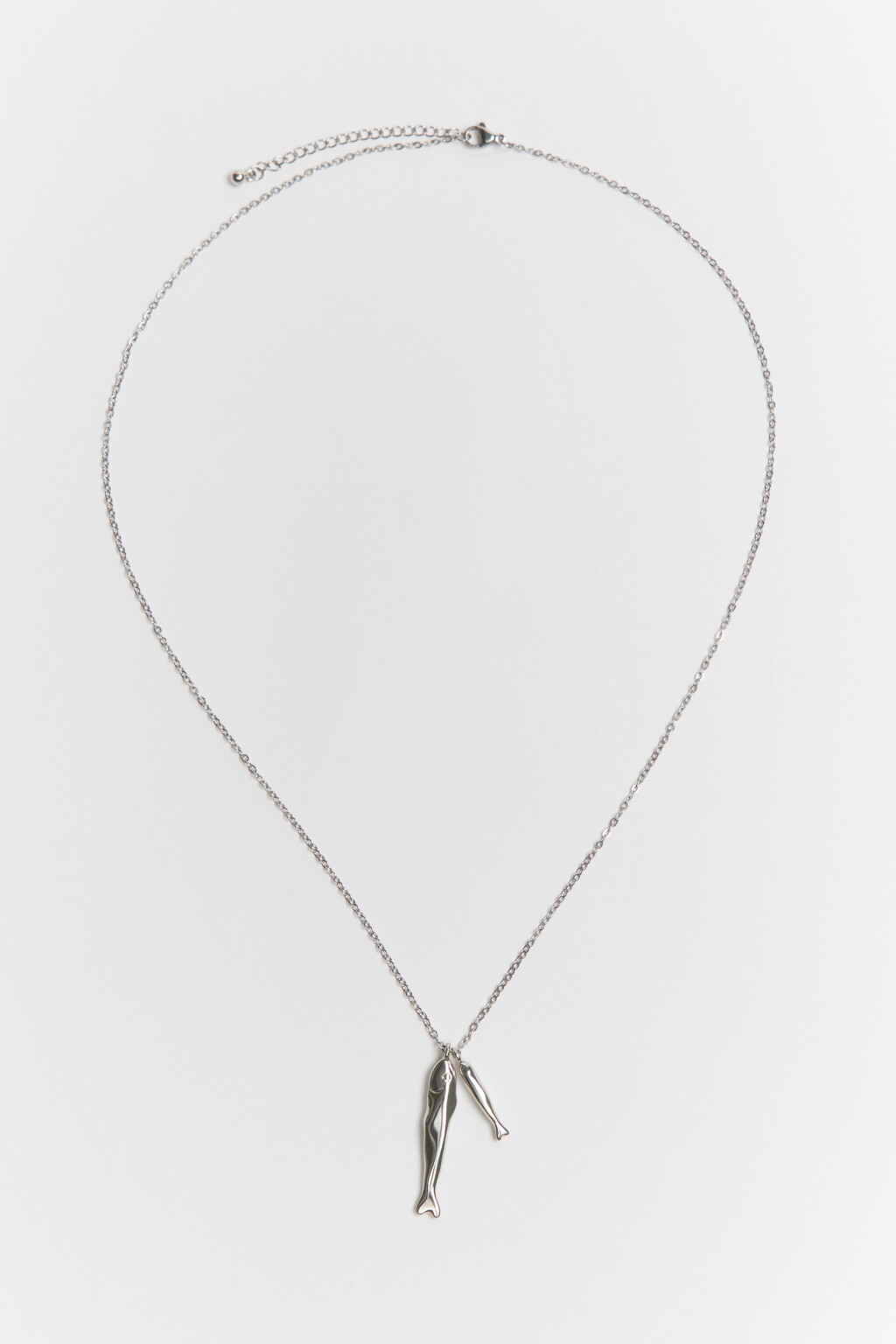 Колье-цепочка с подвесками-рыбками - цвет серый - 3